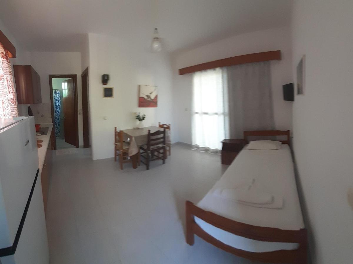Zikas Apartments Marmari  Zewnętrze zdjęcie